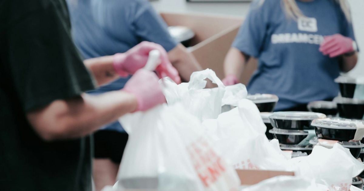 Help Make Lunches for Irishtown